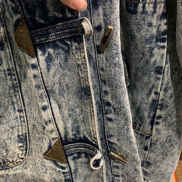 Vintage acid wash jean jacket w hood - Picture 7 of 9